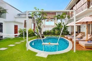 Luxury 1 BR Suite Room #Y01B Villa in North Kuta