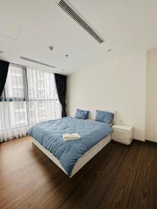 Vinhome West Point 4n3vs Extra Apartment in Laos