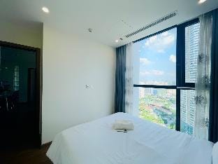 Kane - 3BR Vinhomes Skylake Residence Apartment in Laos