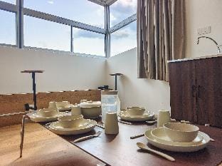 DeLuma-LebuhAcheh Bedroom-QueenBed (2pax) 308 Vacation rental in George Town