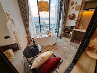 Top Floor Intimate Pleasure @ Love Nest Suite #E95 Apartment in Pattaya City