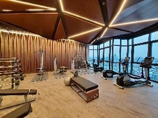 Downtown Chic Condo Rooftop Pool #ES20712 Apartment in Pattaya City