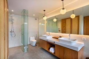 Luxury Grand Villa 1BR Private Pool #FN7 Villa in North Kuta