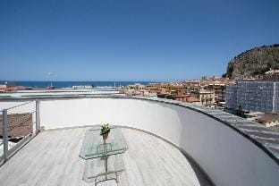 Modern Apartment with Exclusive Terrace by Wonderful Italy Apartment in Cefalu