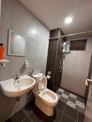 Comfy@ SZ Homestay-Meritus 6pax Apartment in Penang