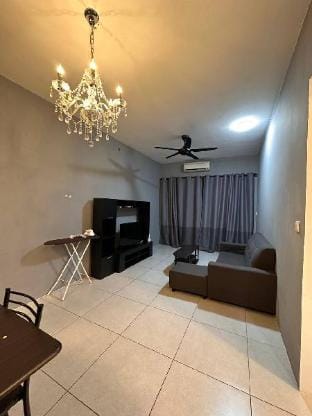 Comfy@ SZ Homestay-Meritus 6pax Apartment in Penang