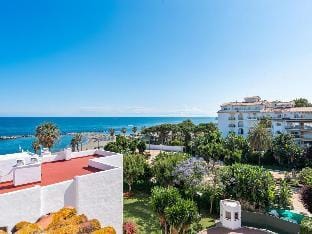 Br Playas Del Duque Ref C412 Apartment in Marbella