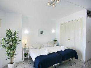 Monkó Baobab Apartment in Torremolinos