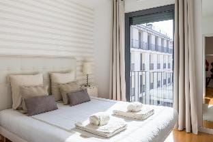 Downtown Premium with Garage Apartment in Lisbon