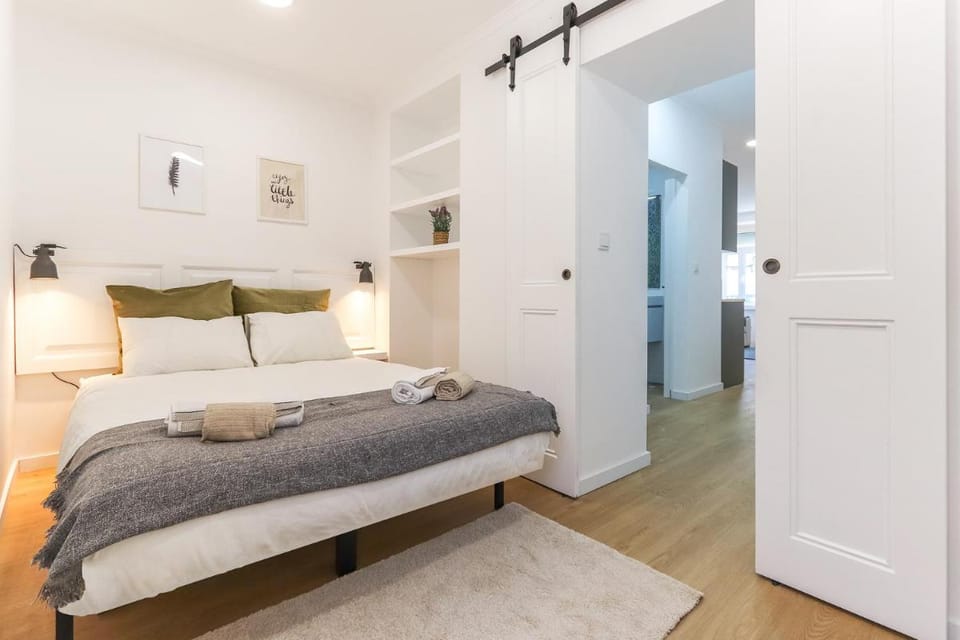 Vita Portucale | Stylish Apartment Campo Ourique Apartment in Lisbon
