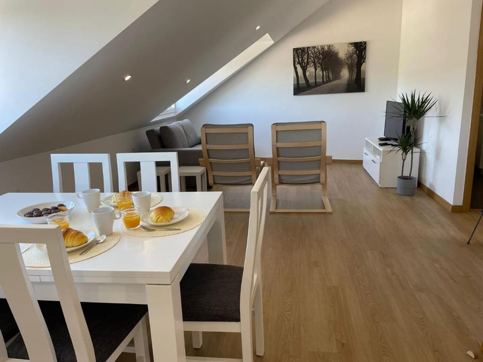 Vita Portucale | Stylish Apartment Campo Ourique Apartment in Lisbon