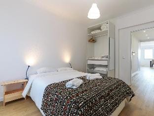 Vita Portucale | Cacilhas River View Apartment in Lisbon District