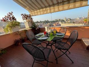 Spanish Steps Rome View Apartment in Rome