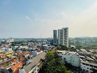 Pretty Studio Room At Galeri Ciumbuleuit Tower 1  Apartment in Bandung