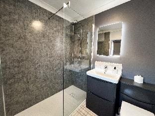 Lock View Cottage Vacation rental in Boston