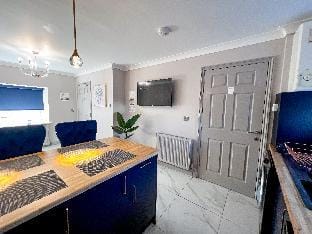 Lock View Cottage Vacation rental in Boston