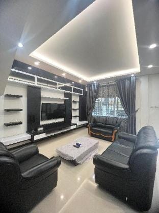 Home In Kuching @14pax Vacation rental in Kuching