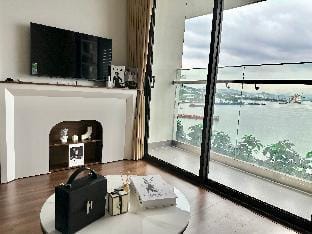 La Maison Halong Apartment in Laos