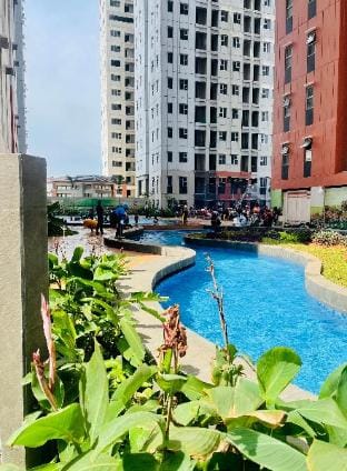 Lovely Japanese-themed Apartment Transpark Juanda Bekasi Apartment in West Java