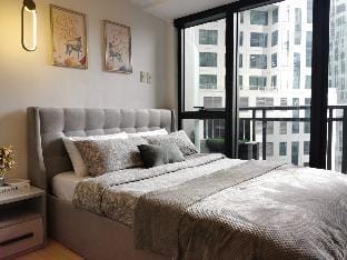 Studio | 370mbs and Netflix | in heart of Makati Apartment in Mandaluyong