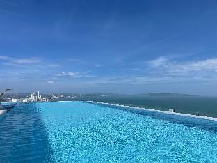 Copacabana Beach Jomtien high floor with a Jacuzzi Apartment in Pattaya City