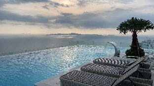 Copacabana Beach Jomtien high floor with a Jacuzzi Apartment in Pattaya City