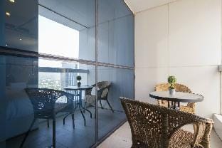 GuestReady - Cream & Grey Apartment in Dubai