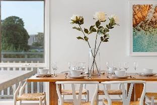 Blairgowrie Beachside Retreat   Solar Heated Pool Apartment in Melbourne