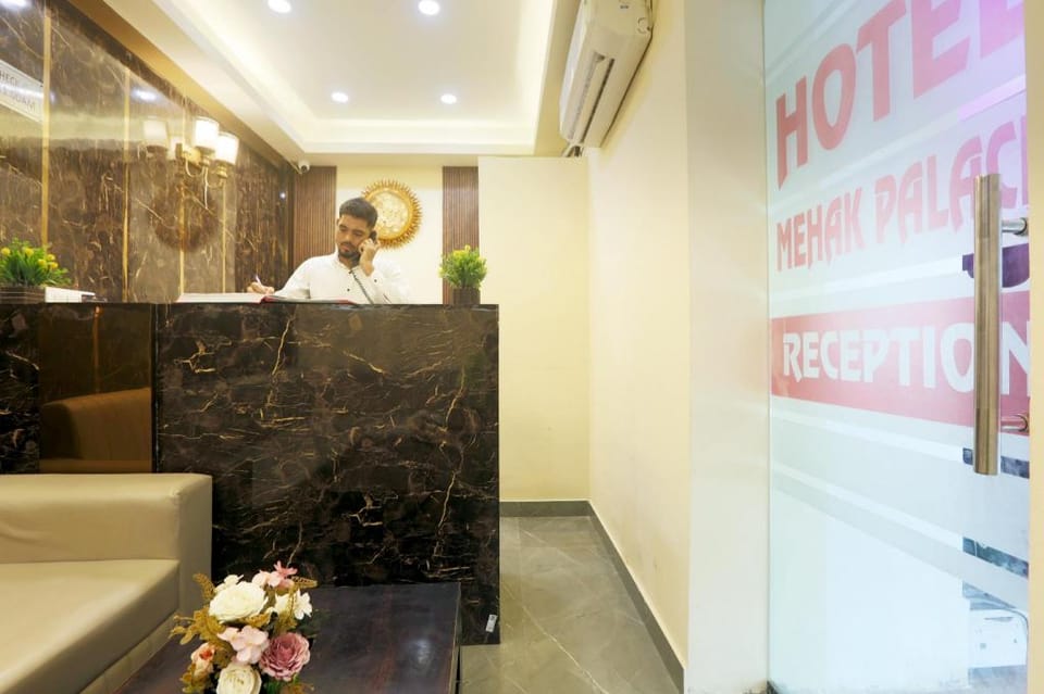 Mehak Palace Hotel in Noida