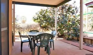 The Ningaloo breeze villa 6  Apartment in Exmouth