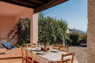 Casa Helen by Wonderful Italy Apartment in Pittulongu