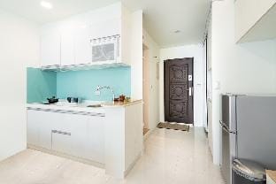 Taipei Ximending 高級公寓 /工作空間/陽台/浴缸/MRT6分鐘/專業清潔 Vacation rental in Taipei City