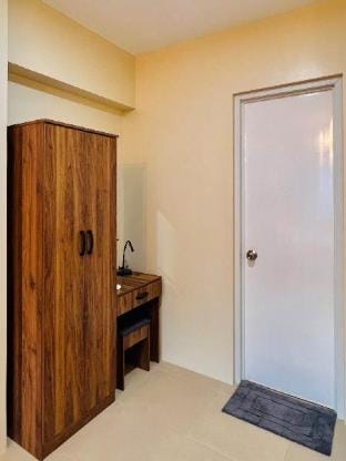 P Fantastic 2BR Option for 8 Apartment in Iloilo City