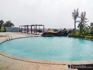 Restful 1BR Grand Kamala Lagoon Apt By Travelio Apartment in West Java