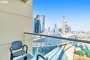 bnbmehomes | Al Habtoor | Amazing Canal View-1507 Apartment in Dubai