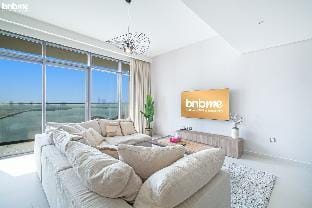 Sea View| Dubai Creek w/ Modern Facilities-1805 Apartment in Dubai