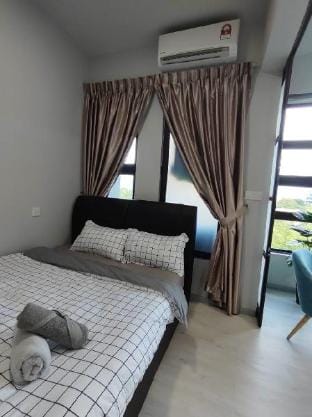 Mt Kinabalu & Seaview 2BR Suite @ Jesselton Quay Apartment in Kota Kinabalu