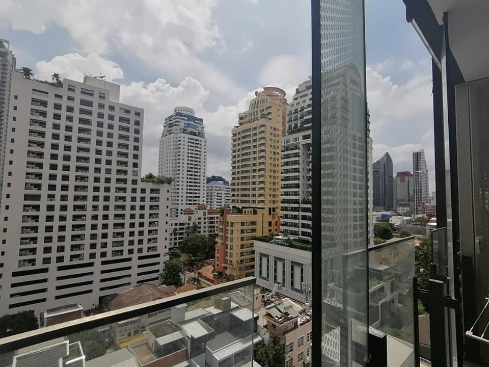 Pool&BTS Nana&MRT Sukhumvit&Max4ppl#10F69 Apartment in Bangkok