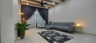JB Kempas 3 Luxury Condo w Free Park Wi-Fi TV Box Vacation rental in Johor Bahru