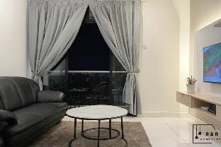Paradigm Mall, WiFi, Netflix, High floor, Aircon Apartment in Johor Bahru