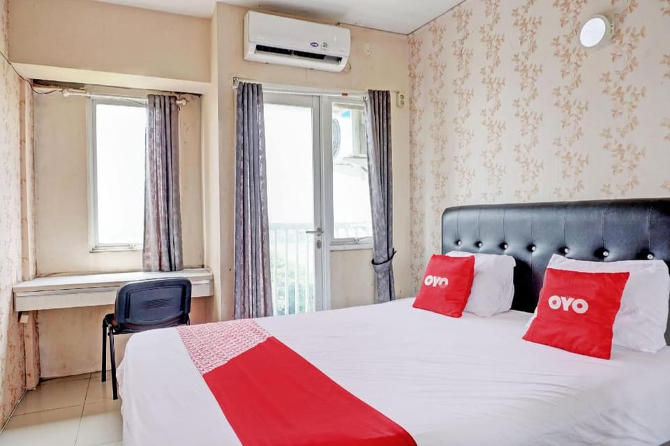Collection O 92967 Apartement Sentraland Karawang By Rda Living Hotel in West Java