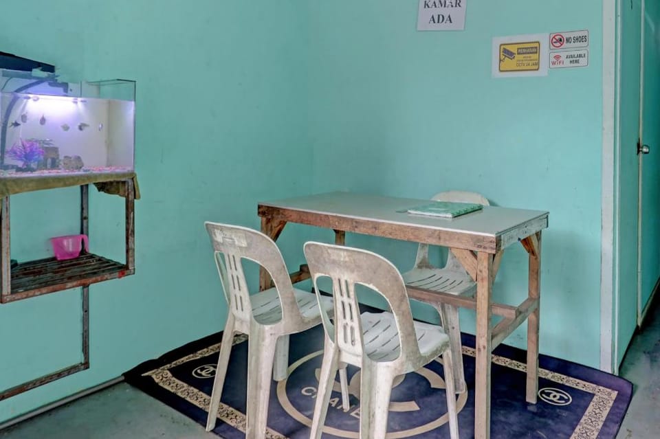 Hotel O Mitra HomestayNearTempat Makan Pagi Sore Nohil Hotel in Riau Islands, Indonesia