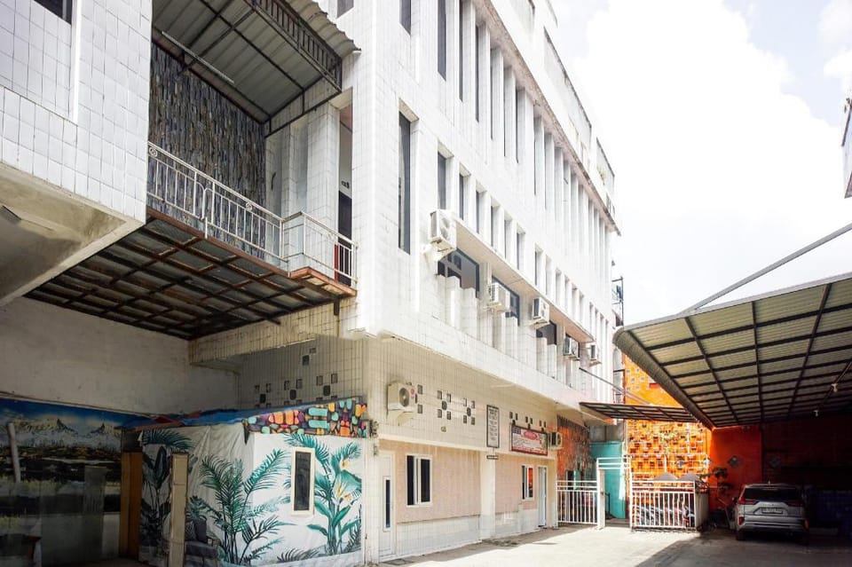 OYO 93003 B32 Homestay Hotel in Indonesia