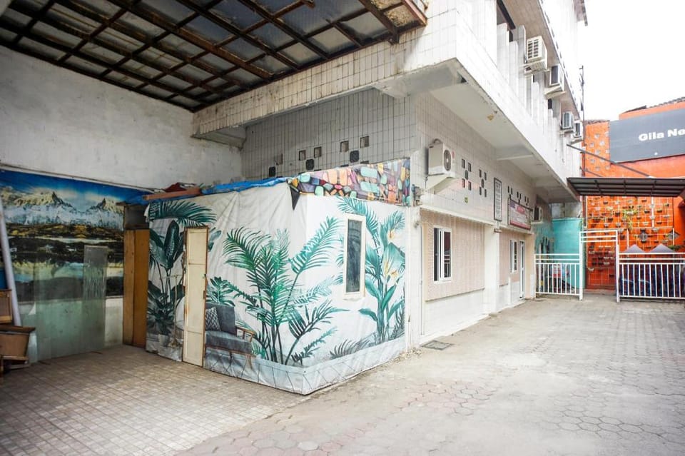 OYO 93003 B32 Homestay Hotel in Indonesia