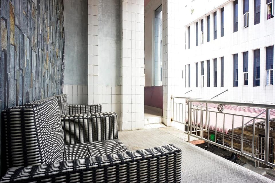 OYO 93003 B32 Homestay Hotel in Indonesia