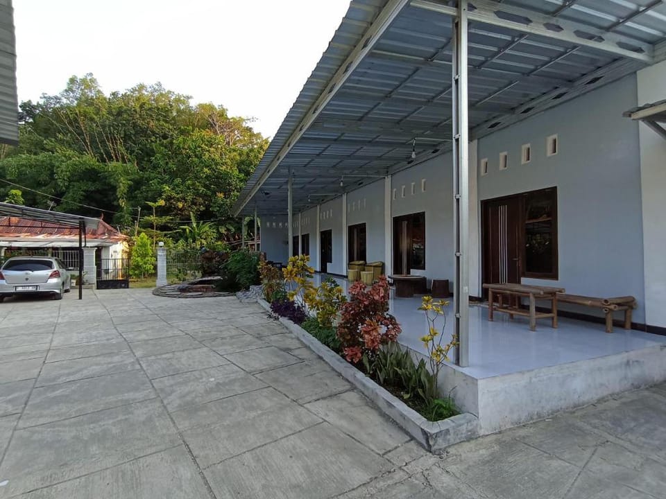 Surya Abadi Homestay Syariah RedPartner Hotel in Indonesia