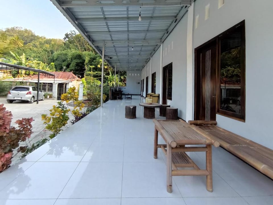 Surya Abadi Homestay Syariah RedPartner Hotel in Indonesia