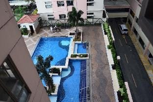 One BR Condo In Little Baguio Terraces, San Juan Apartment in Quezon City
