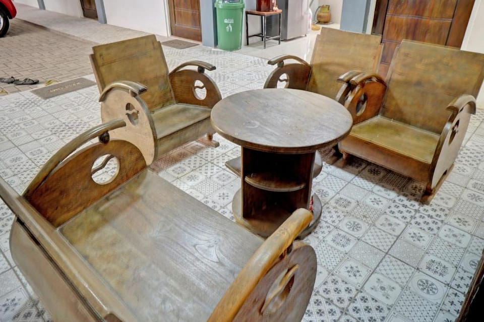 OYO 93040 Calatheya Homestay Syariah Hotel in East Java