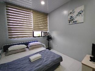 Hotel room with netflix Vacation rental in Davao City